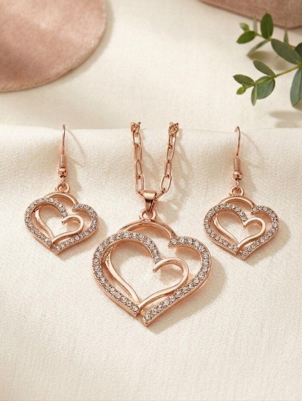 Gold Fashion Jewelry Twin Hearts Rhinestone Metal Necklace & Earrings Set